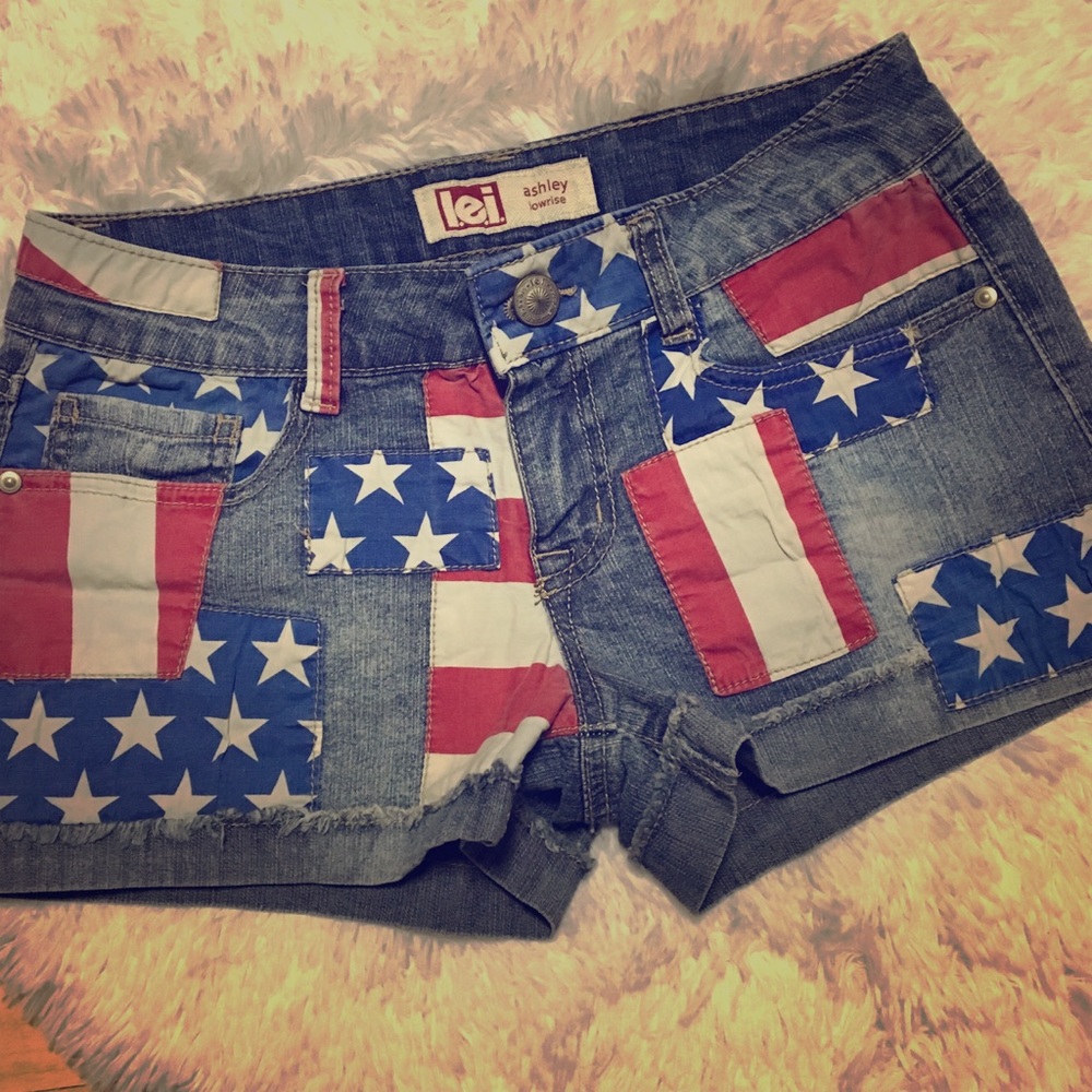 l.e.i. Patchwork American Flag Denim Shorts